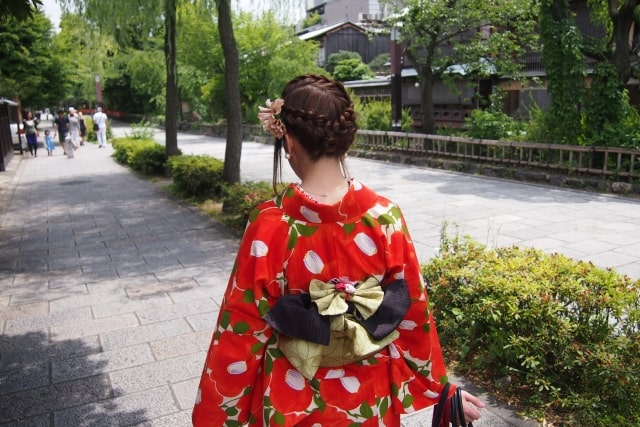 京都の下鴨神社にて運気をアップ！大人のための開運神社散歩