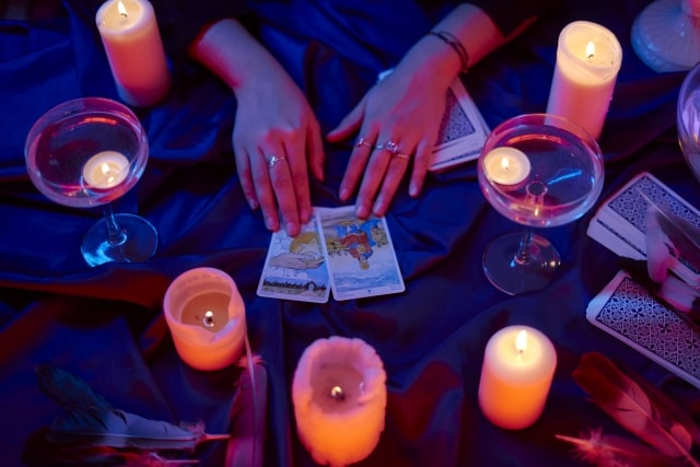 【無料タロット占い】ワンオラクルで恋愛運を占う