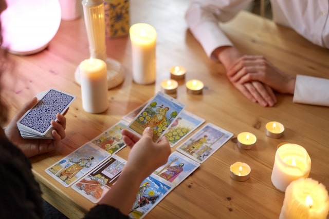 【無料タロット占い】ワンオラクルで結婚運を占う