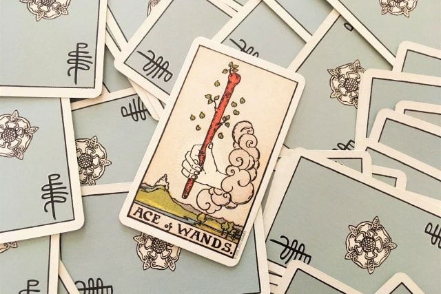 【無料タロット占い】フルデッキのワンオラクルでYes-Noを占う